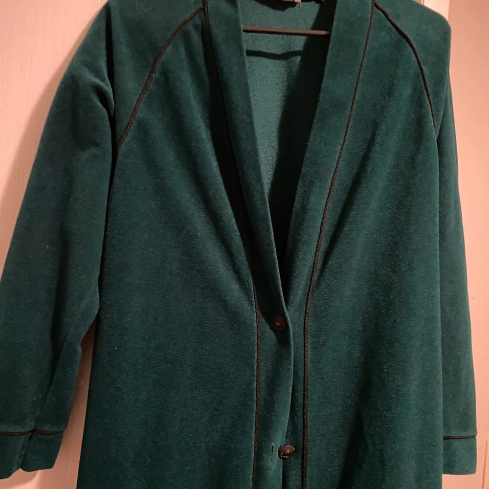 Velvet Vanity Fair Robe - Picture 2 of 3